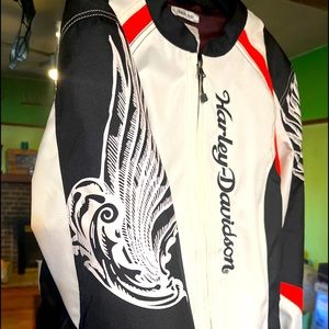 Mesh Harley Davidson
97413-14VW Sierra
Women's Riding Gear
Size 2XL